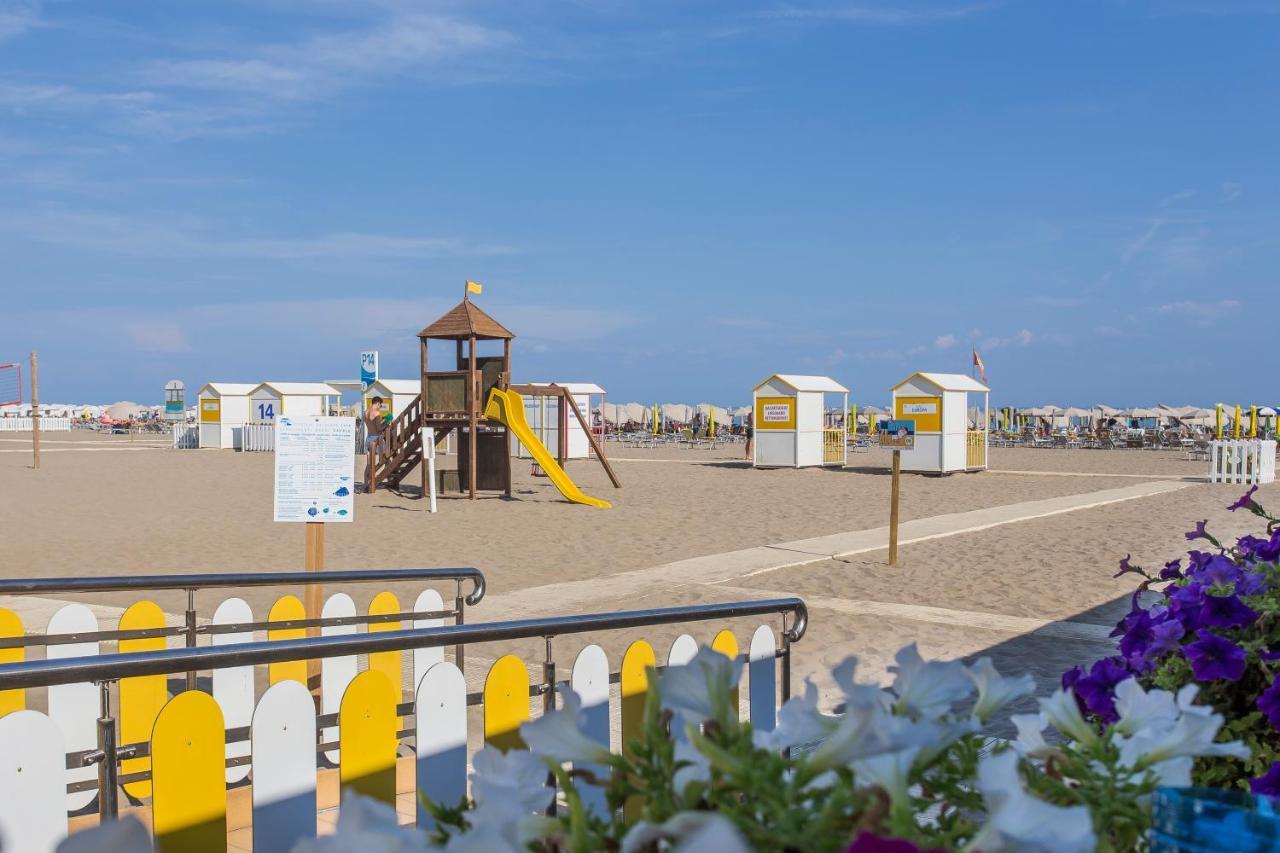 Hotel Europa Каорле Екстер'єр фото