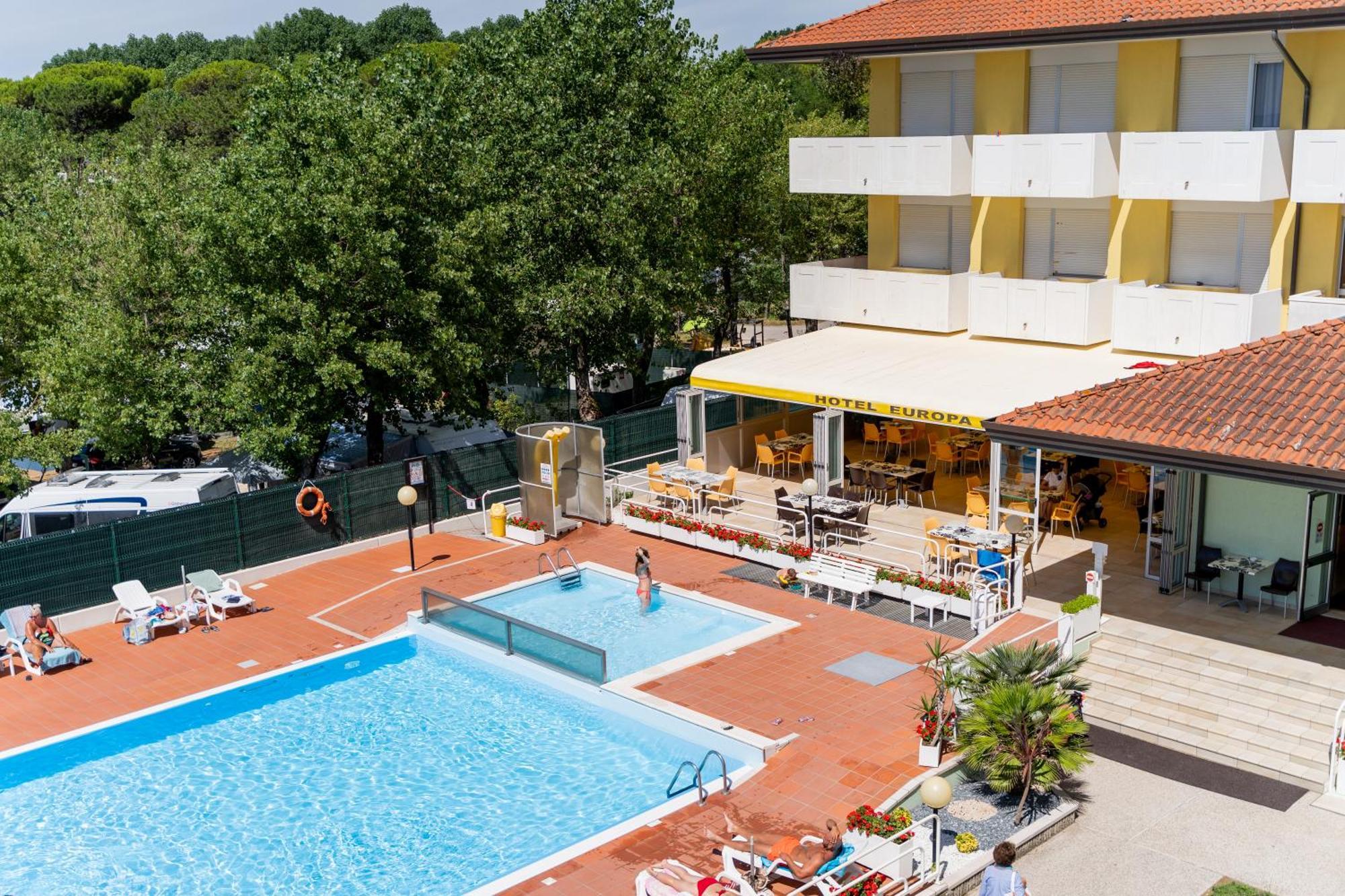 Hotel Europa Каорле Екстер'єр фото